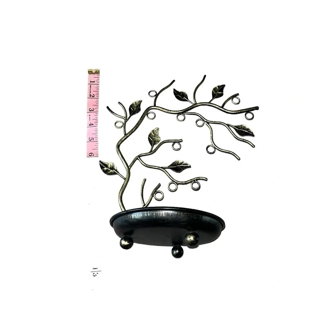 Beautiful Iron Jewelry Tree Display Organizer Metal Leaves Round Tray Base